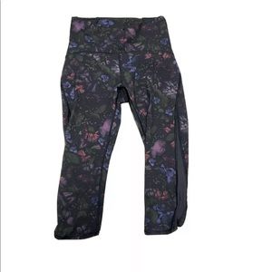 Lululemon Train Times 17" Crop Frozen Flourish Multi / Black